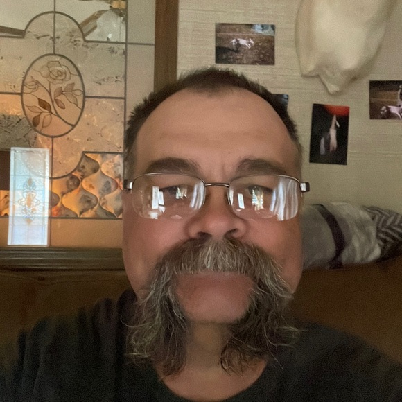 Meet your Posher, Larry - Picture 1 of 2